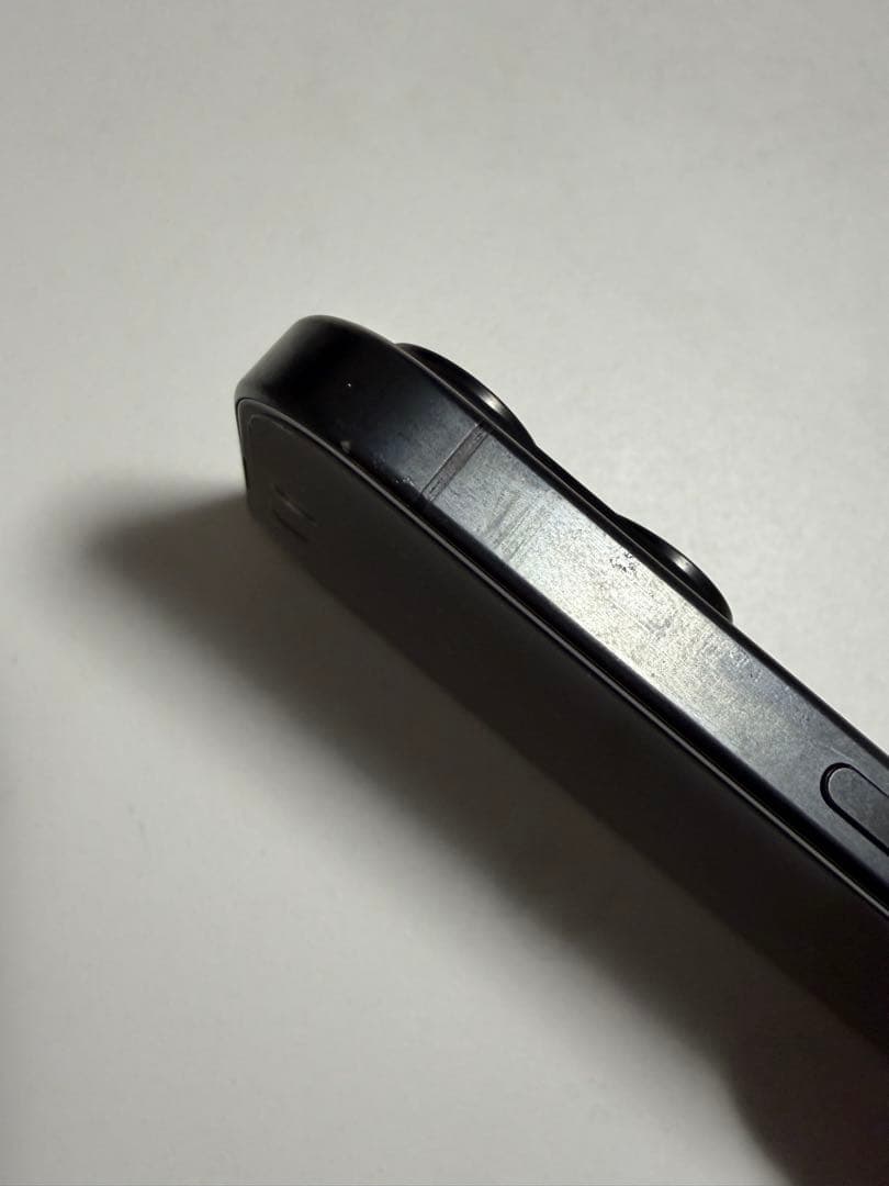 iPhone 15 Pro ブラック