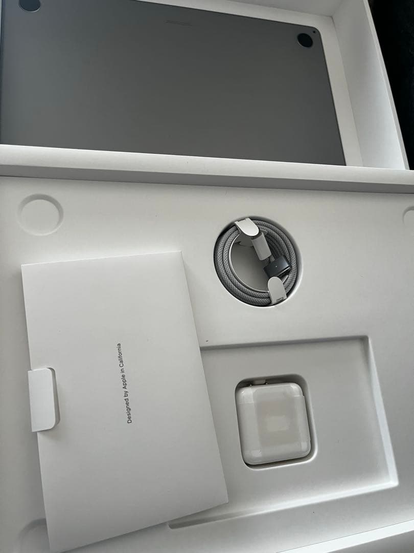 MacBook Air 15インチ　8GB 512GB 初期化済み