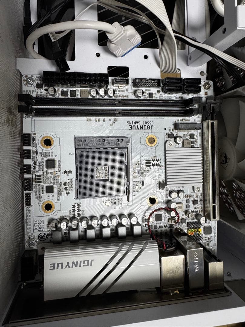 ITX PCケース　B550i マザーボードセット