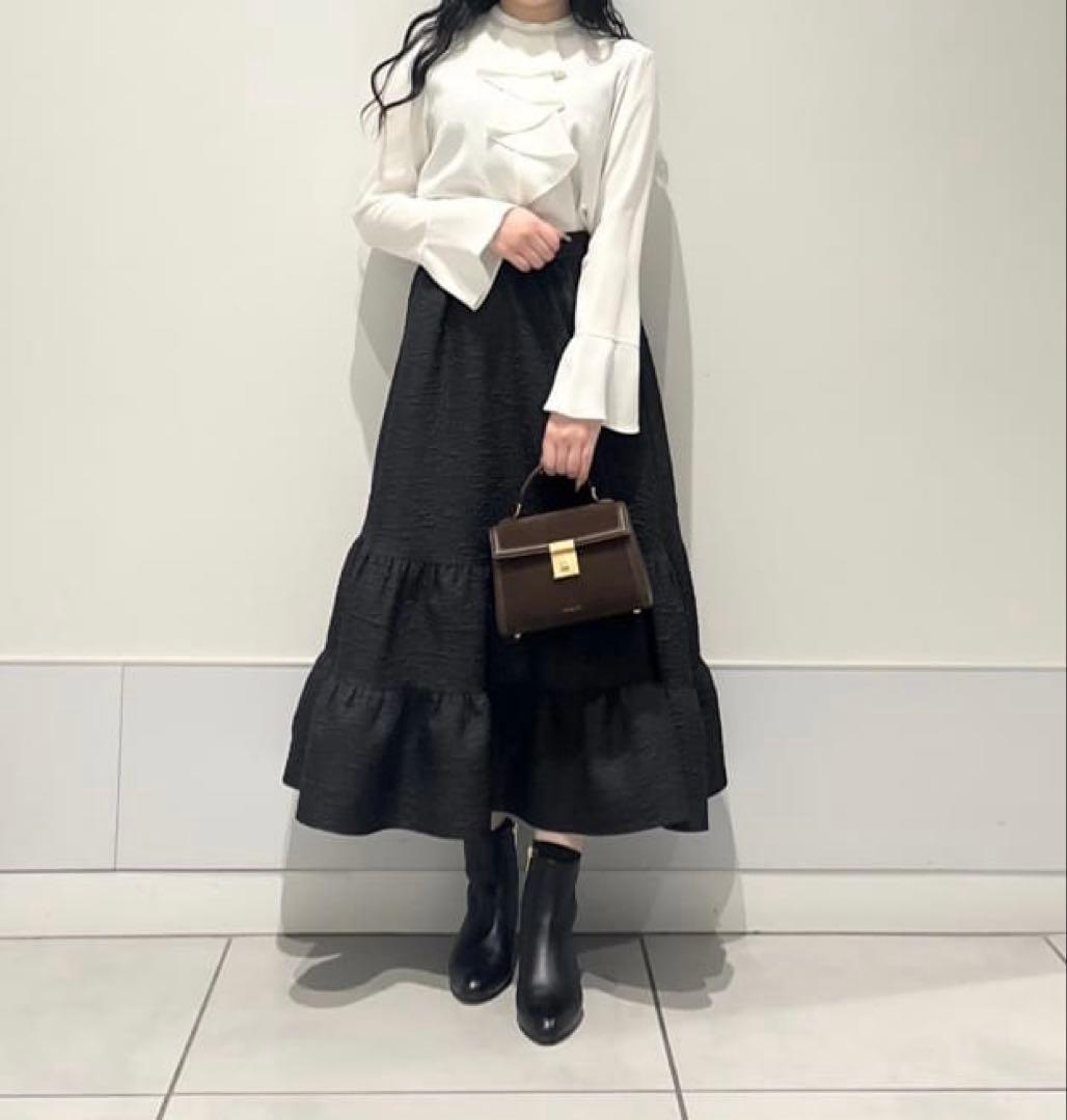 アルアバイル　ルルウィルビー ラッフルスタンドブラウス