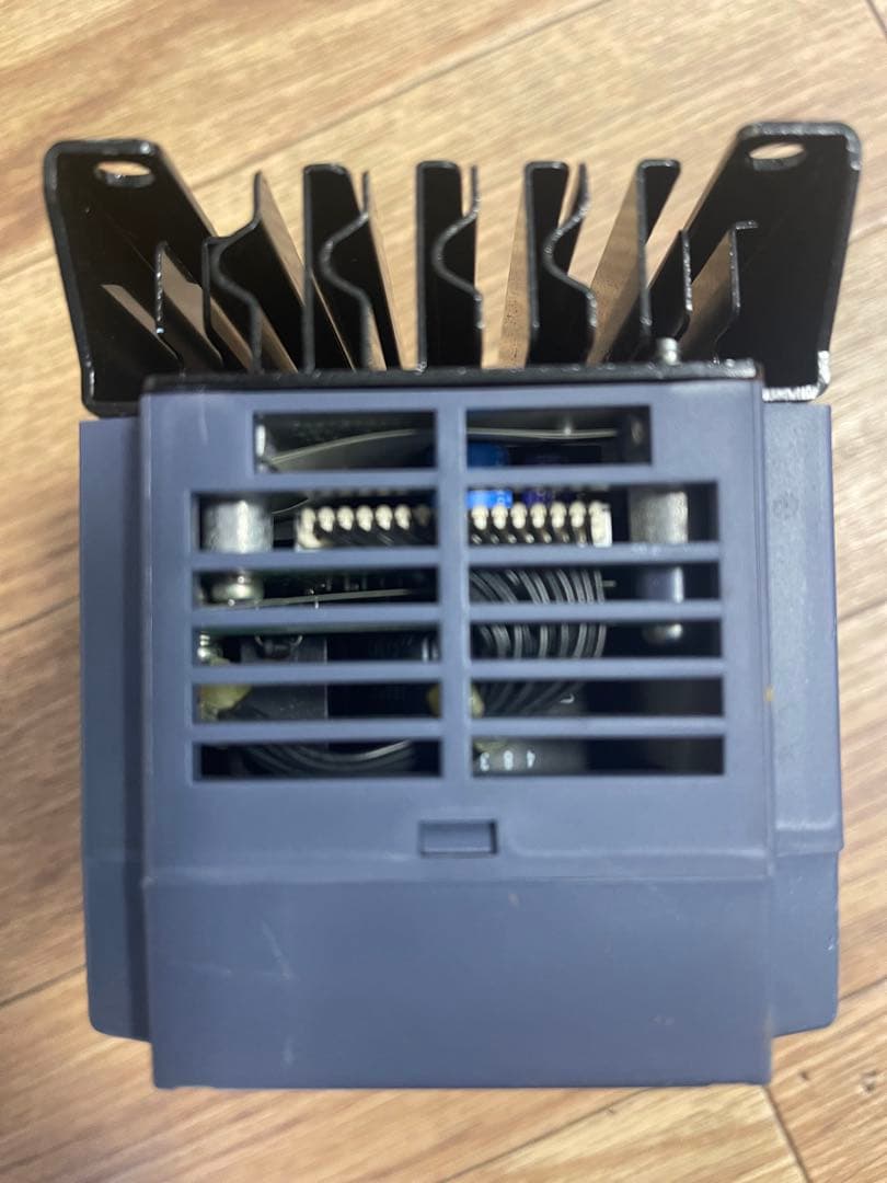 FRN0-AC15J 3相インバータ