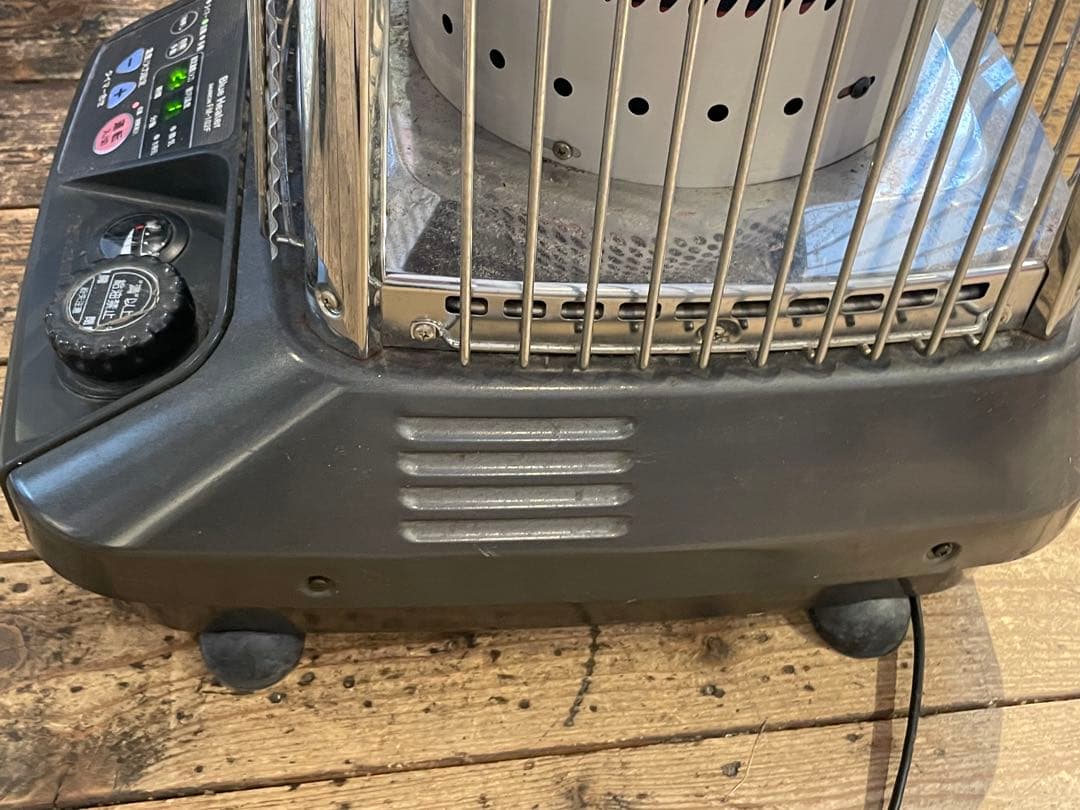 【DAINICHI/ダイニチ】石油ストーブ　FM-102F 生活家電　暖房器具