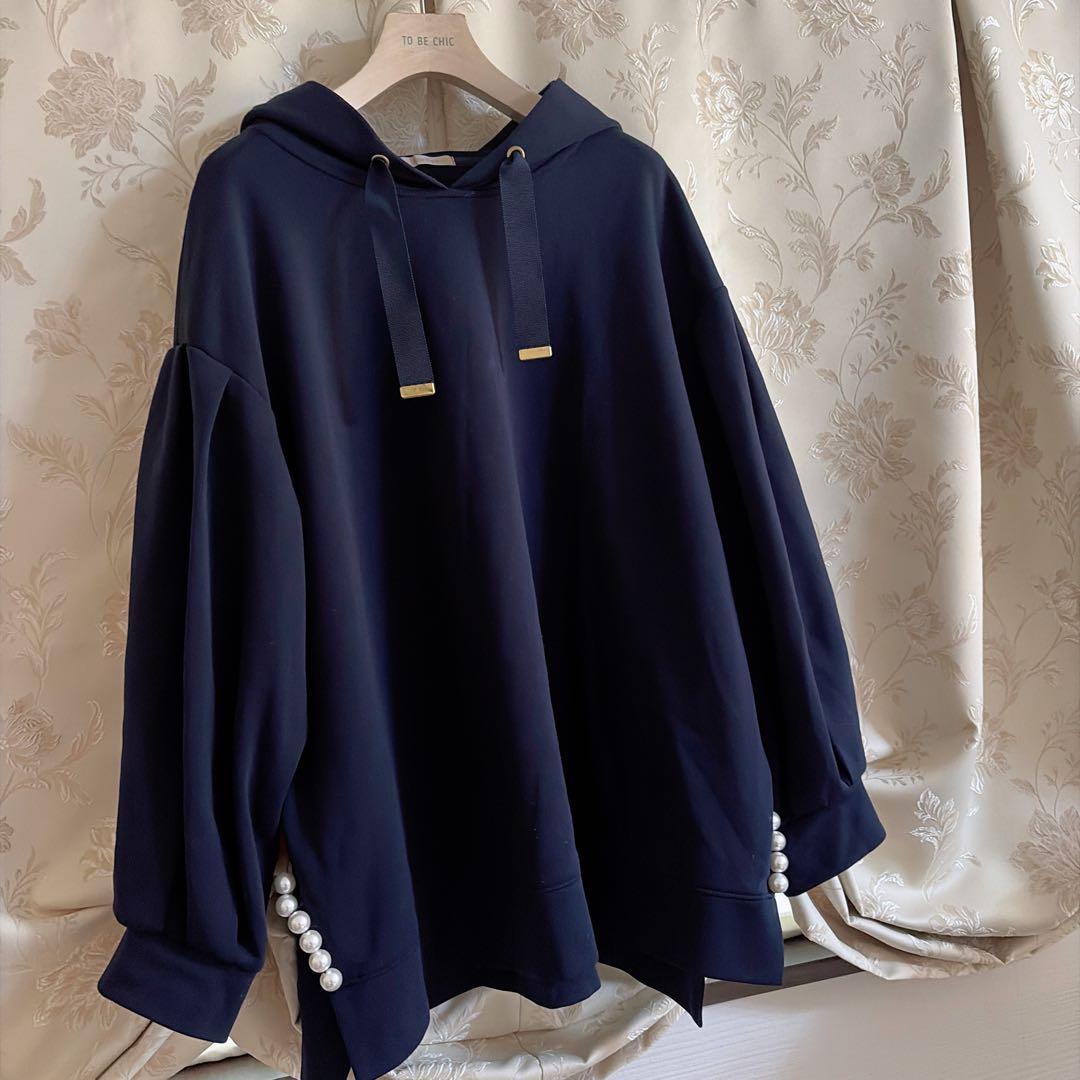 美品 大きいサイズ ローズティアラ パール付き パーカー