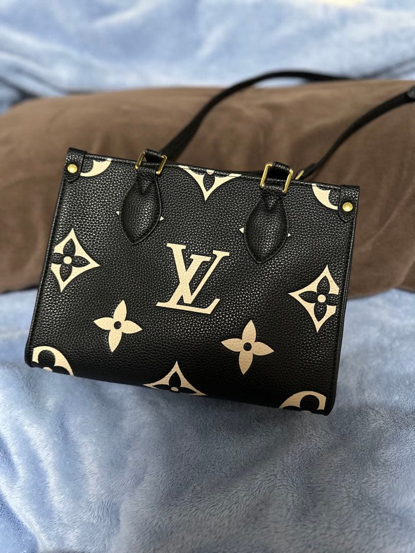 Louis Vuitton オンザゴーPM