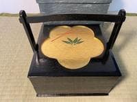 2段重（漆塗り、金蒔絵　伝統工芸・大丸京都店取扱品）