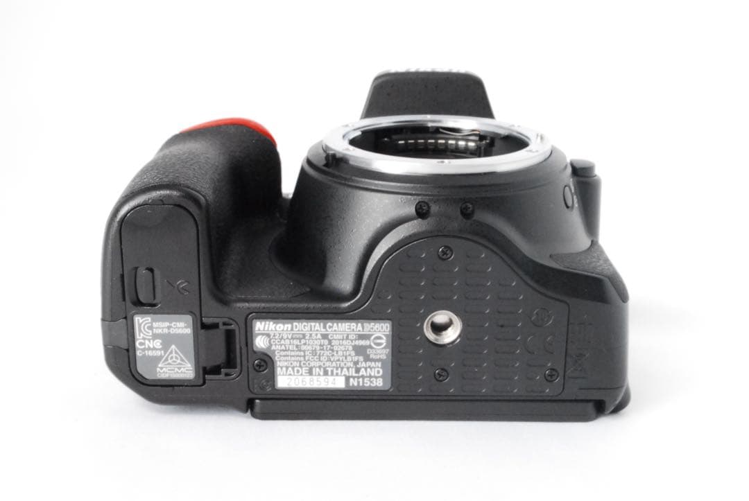 ❤️Nikon D5600 ダブルズームキット❤️一眼レフカメラ❤️手ぶれ補正付き❤️