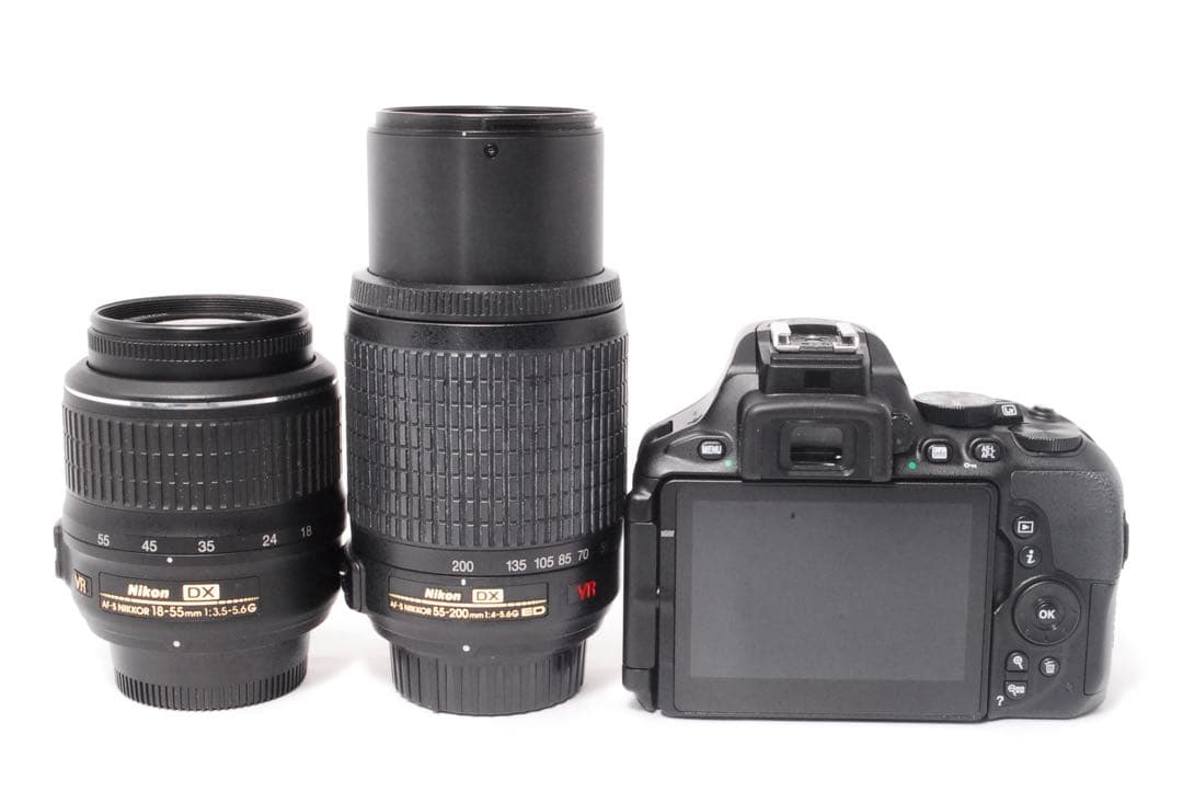 ❤️Nikon D5600 ダブルズームキット❤️一眼レフカメラ❤️手ぶれ補正付き❤️