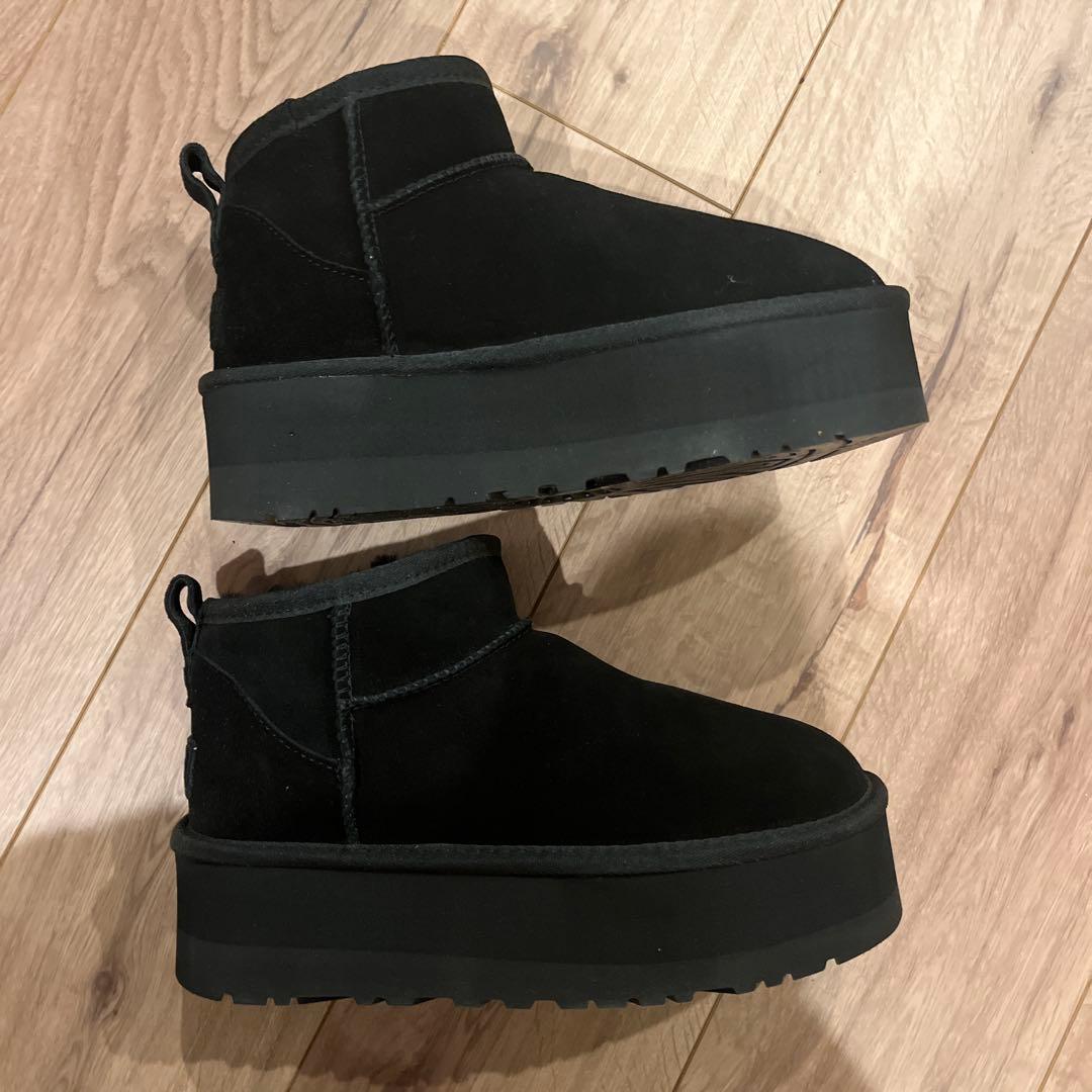 UGG クラシックウルトラミニプラットフォーム 厚底 ブラック 23cm