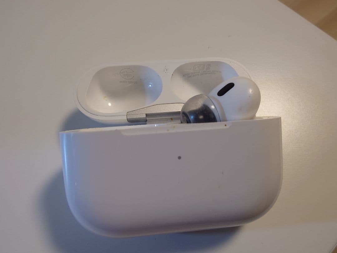 AirPods Pro2 片耳+ケースのみ 右耳