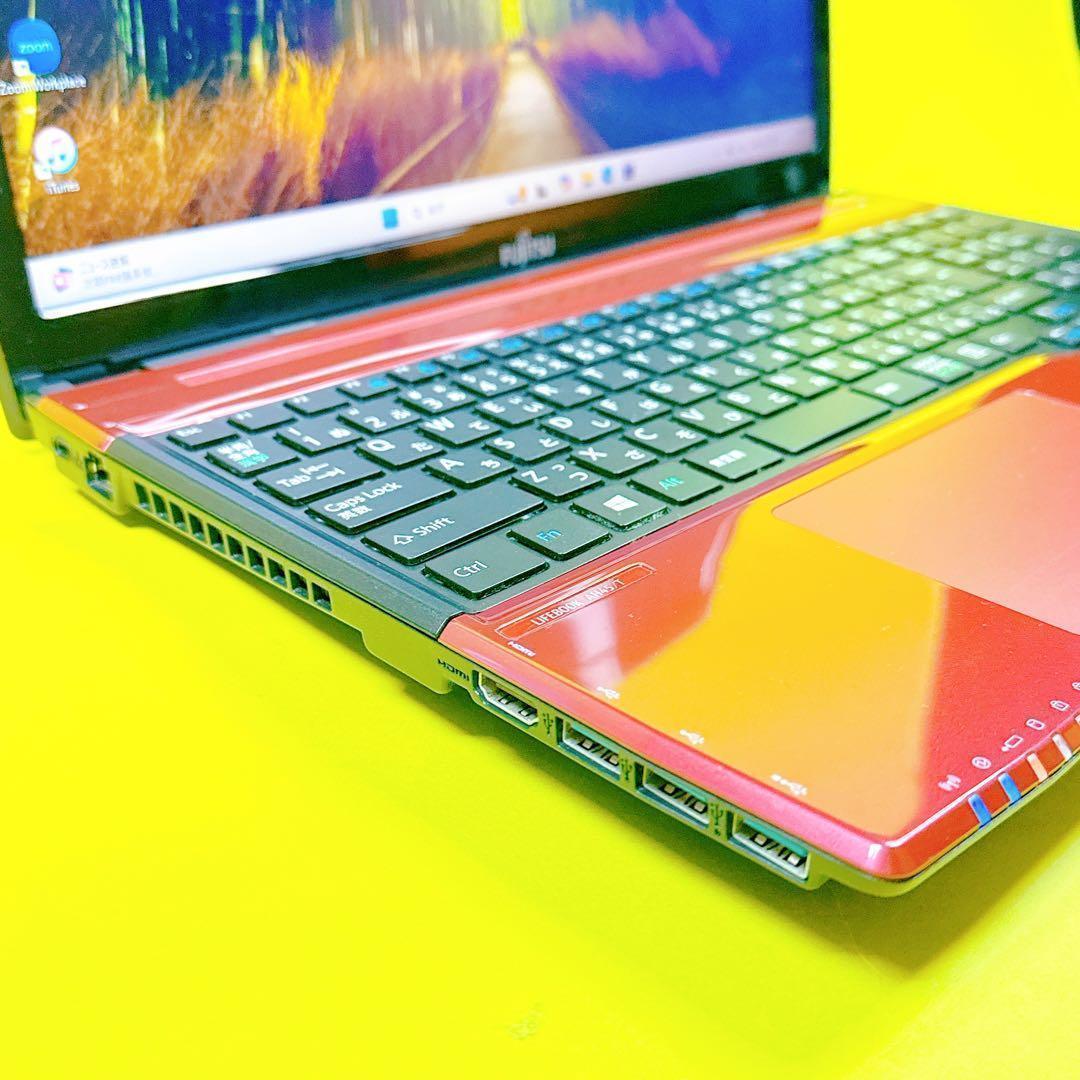 新品SSD‼️windows11 初心者向ノートパソコン カメラ オフィス 薄型