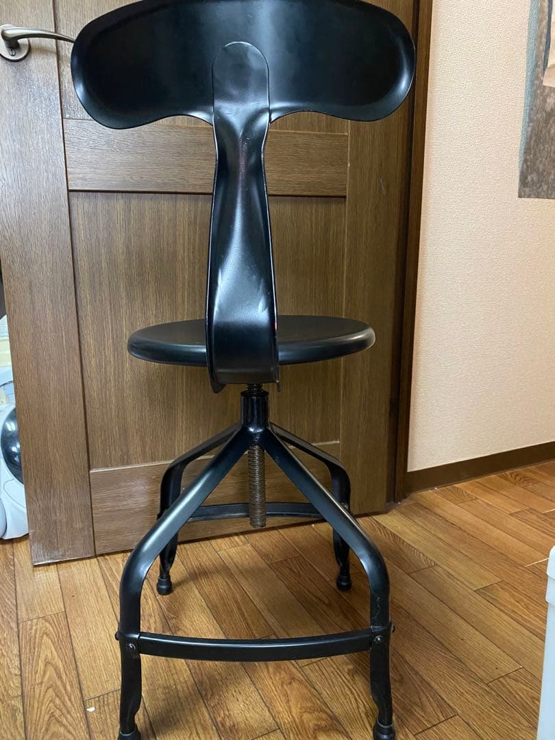 ニコルチェア　関家具　アイアン　スツール