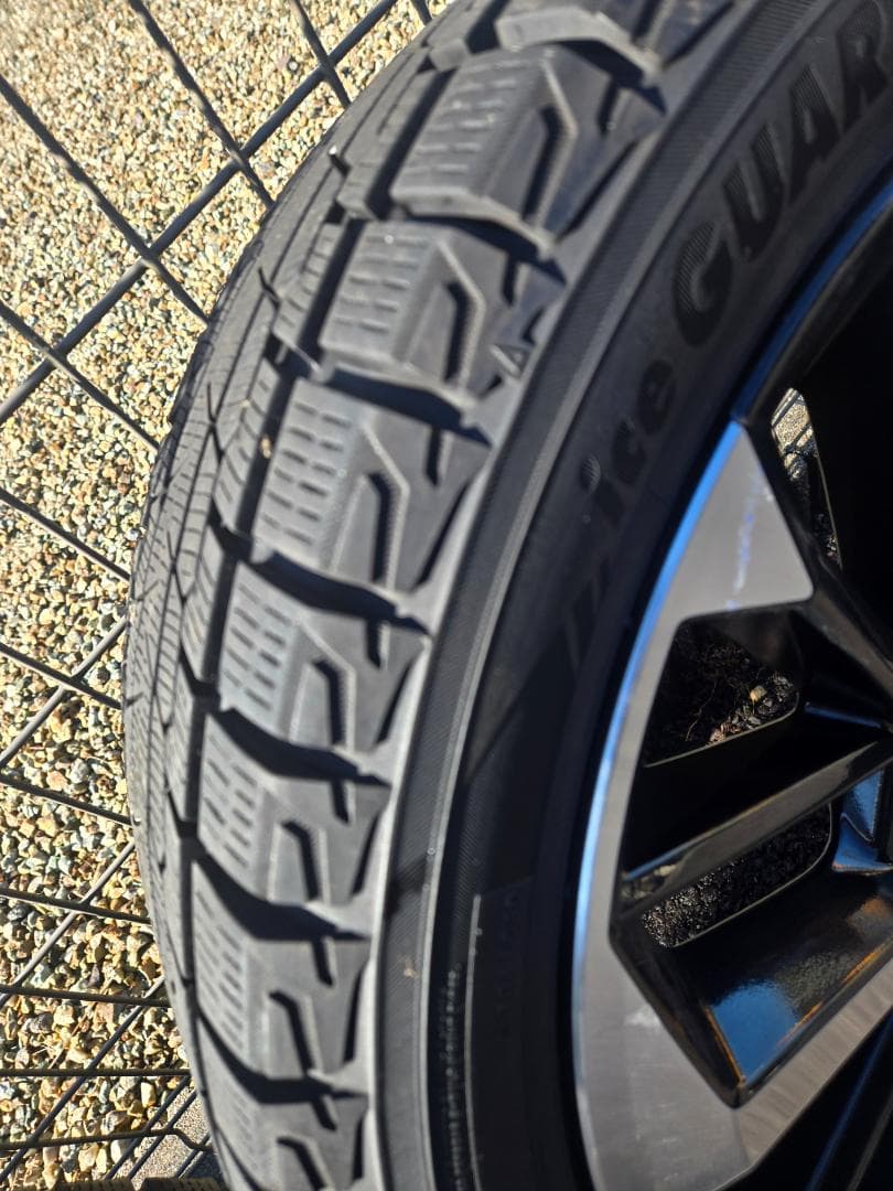 OUTLANDER純正ホイールとスタッドレス