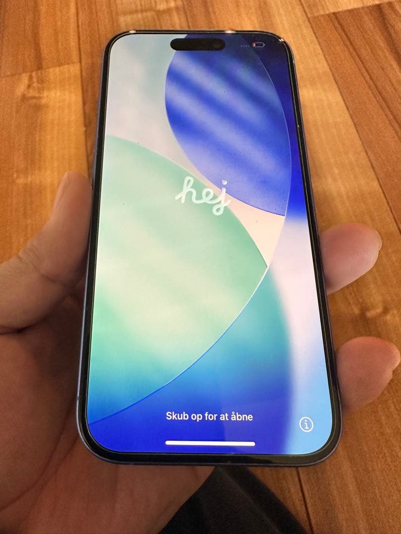 『美品』iPhone16 256gb ウルトラマリン　SIMフリー