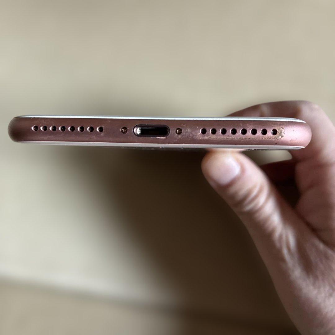 iPhone8Plus ゴールド　64GB バッテリー83%