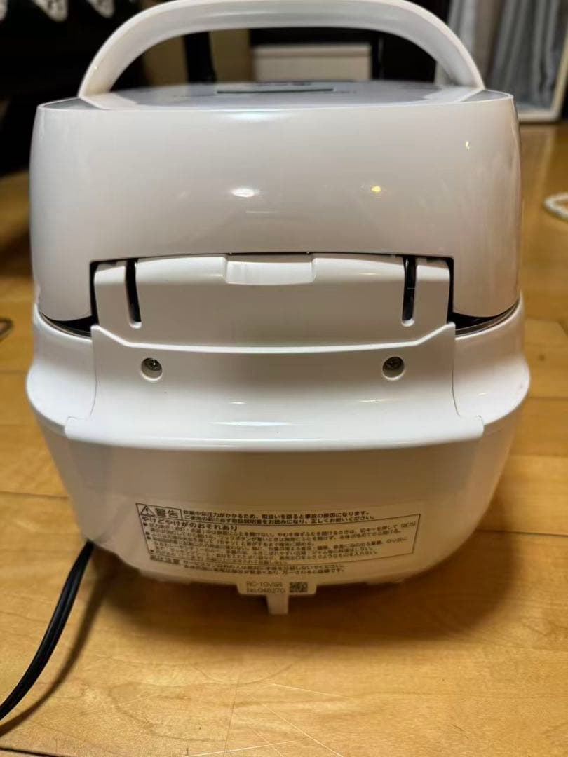 東芝 真空圧力IHジャー炊飯器　炎 匠炊き RC-10VSR-W 21年製