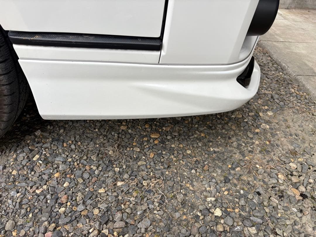 200 ハイエース　6型　モデリスタ　フロント　リップ　スポイラー　エアロ