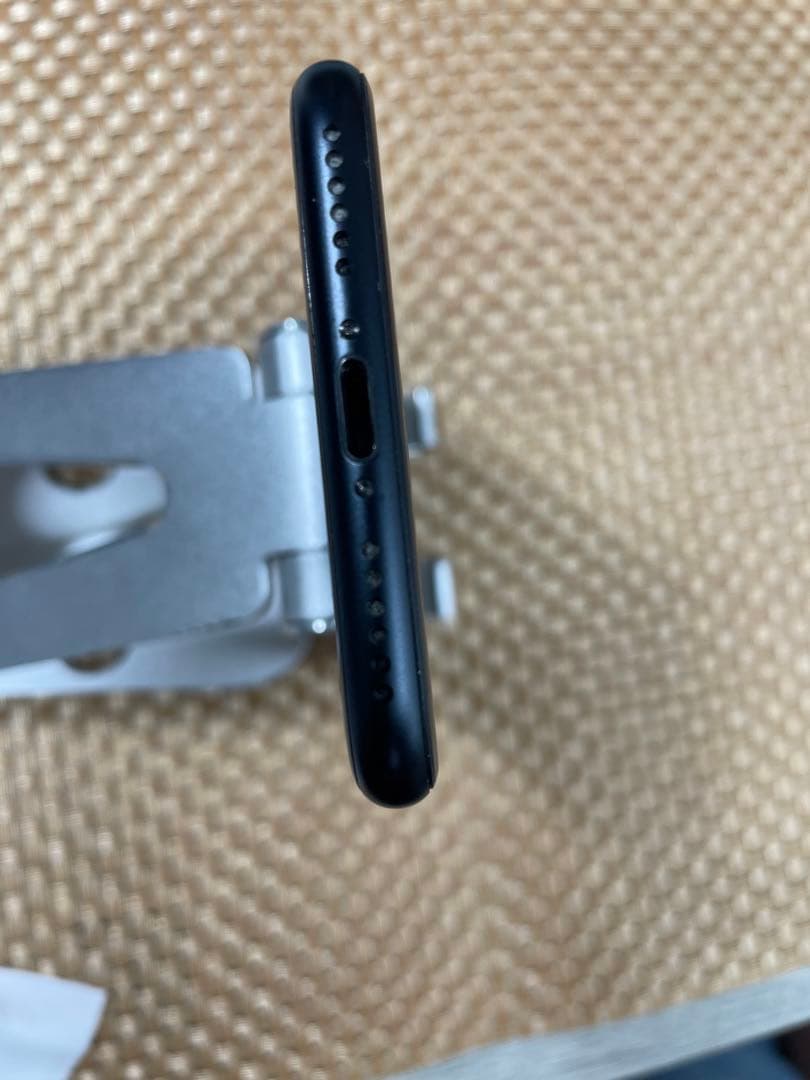 iPhone SE 第3世代 64 GB ミッドナイトSIMフリー【9867】