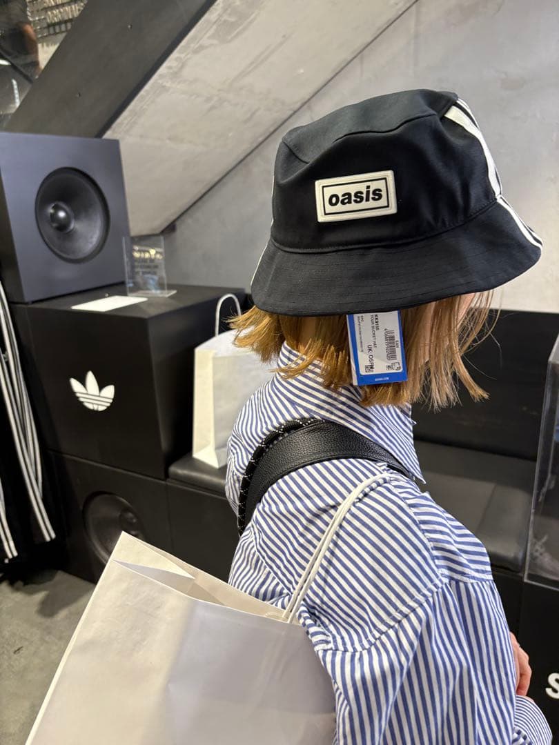<日本未発売>oasis アディダス バケハブラック2025限定モデル