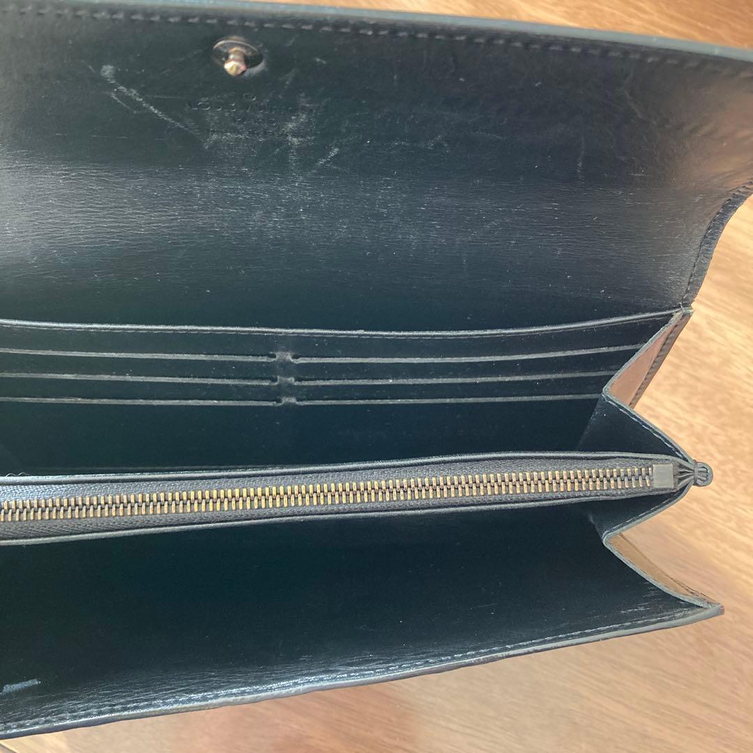 Louis Vuitton エンボス加工 ブラック長財布