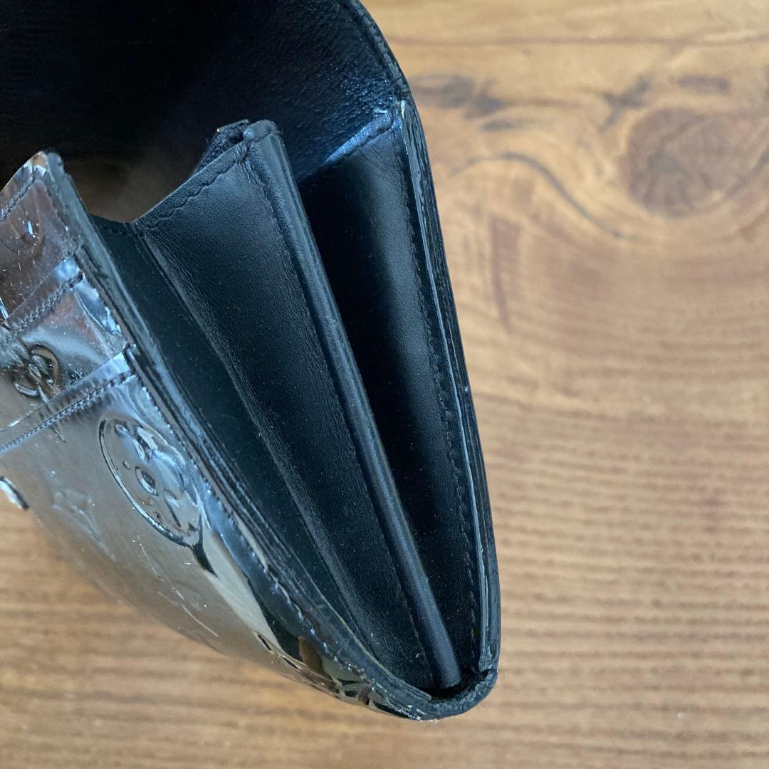 Louis Vuitton エンボス加工 ブラック長財布
