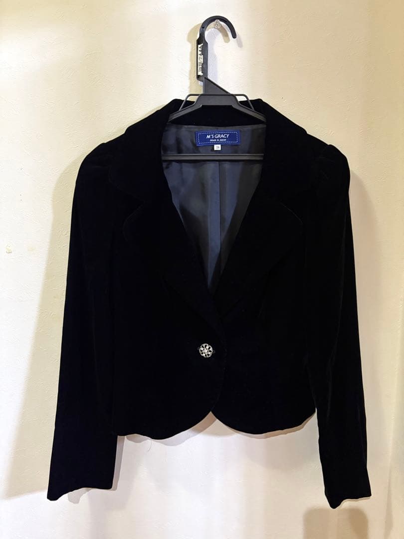 エムズグレイシー テーラードジャケット ベロア 黒38 ビジューボタン付き