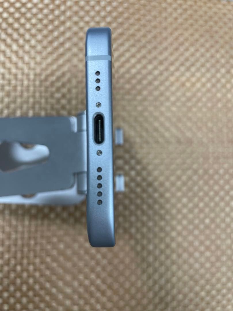 iPhone 15 128 GB ブルーSIMフリー【5902】