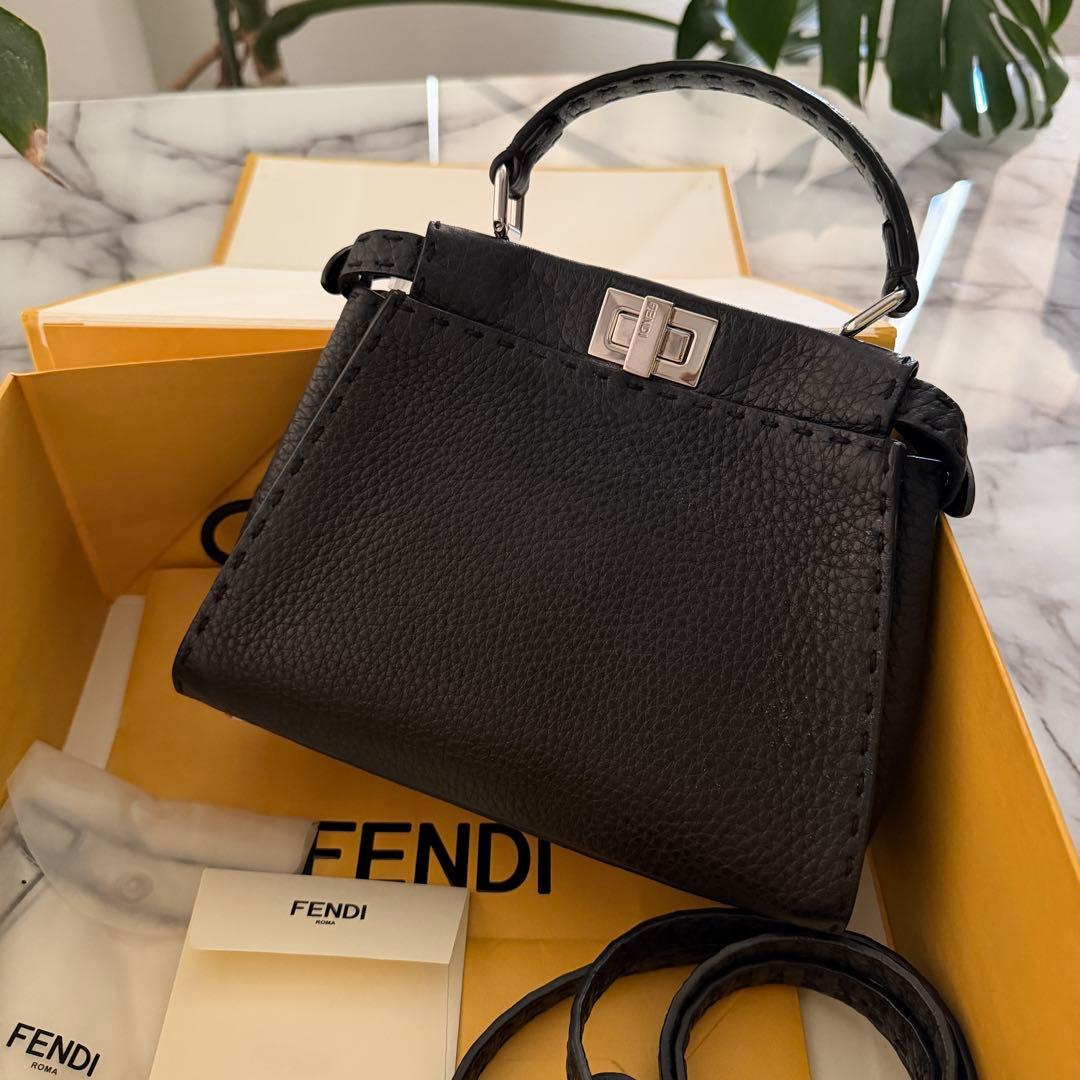 FENDI ピーカブー スモール ブラック セレリア 2WAY