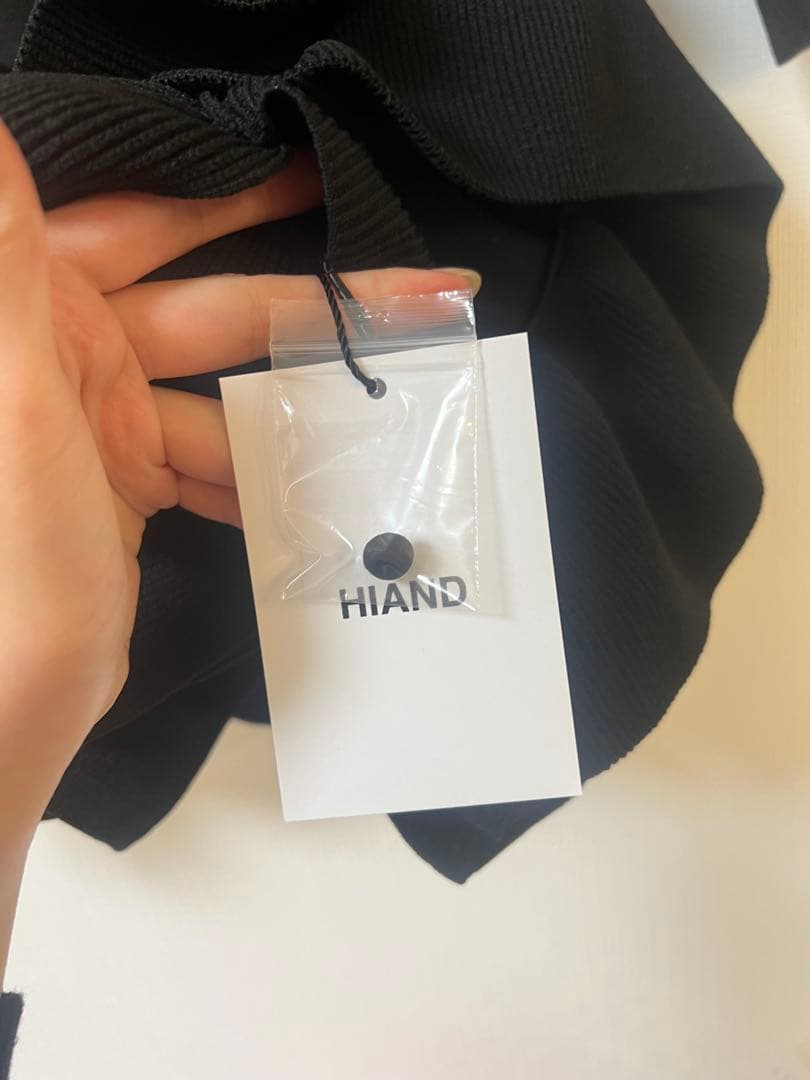 【新品/完売色】Ruffled-Hem Polo Dress [HIAND]