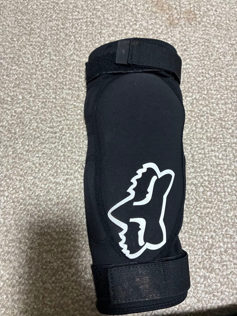 FOX エルボーガード　ニーガード