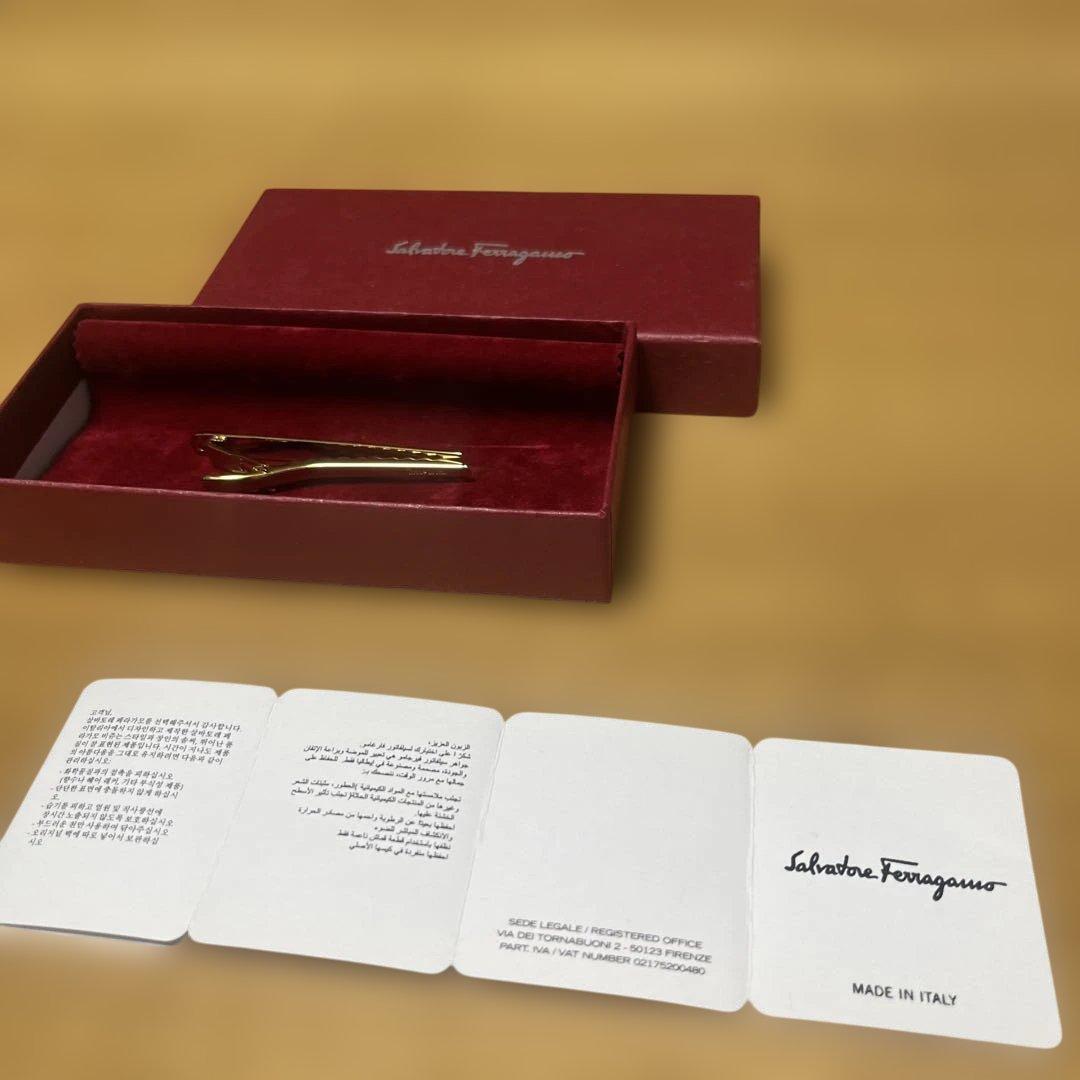 フェラガモ ネクタイピン　ゴールド