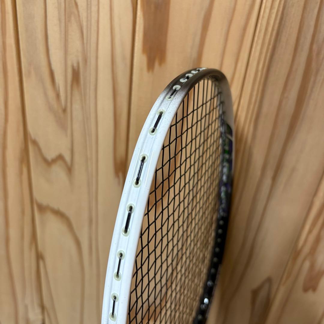 【美品】YONEX ヨネックス NANOFLARE 200 バトミントンラケット