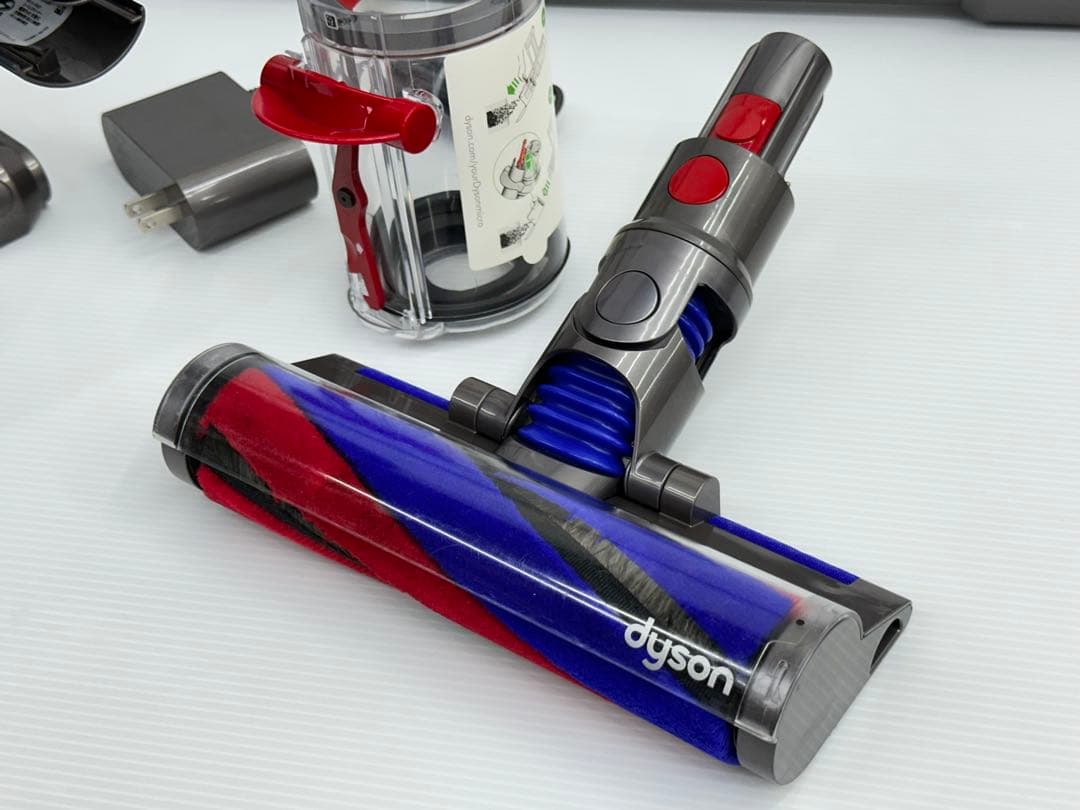 2023年製　ダイソン　掃除機　SV21 本体　ヘッド　パイプ　充電器　セット