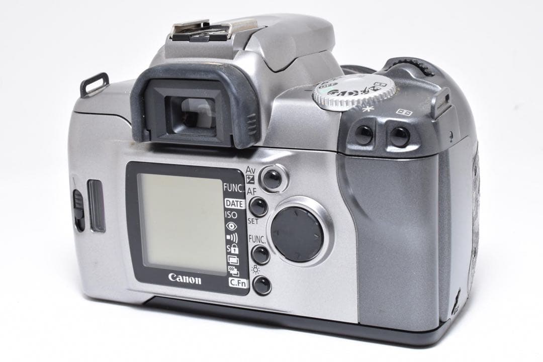 Canon EOS Kiss 7 レンズ付