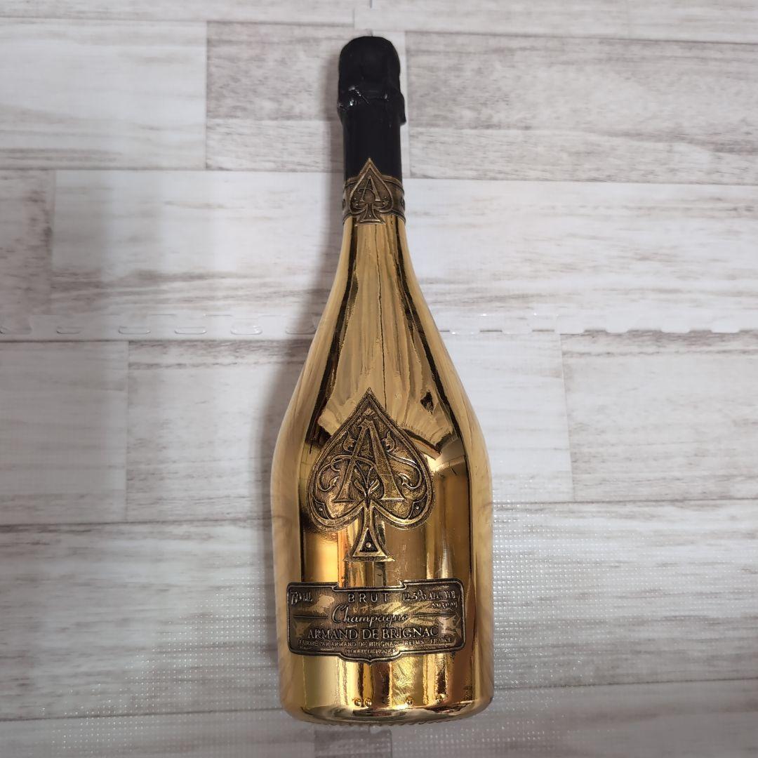 アルマンドゴールドシャンパン 750ml