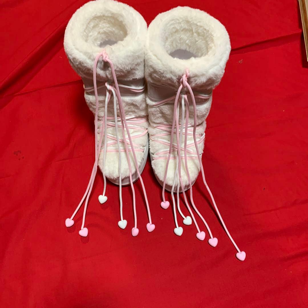 美空さん専用、MOON BOOTホワイト/ピンク サイズ23.5㎝〜24.5㎝