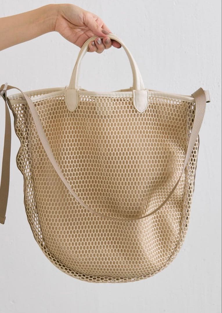 ⭐︎さま専用⭐︎新品未使用⭐︎先月購入⭐︎ メッシュライトショルダーバッグ