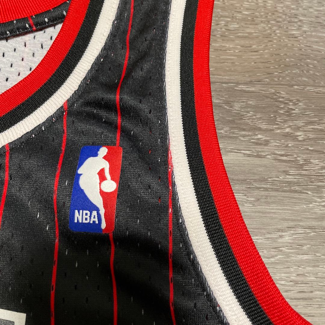 新品 Mitchell&Ness BULLS 33 PIPPEN Jersey