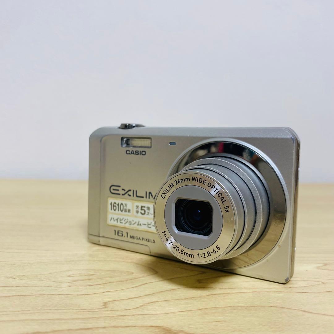 CASIO EXILIM EX-ZS6 デジカメ　デジタルカメラ　カシオ