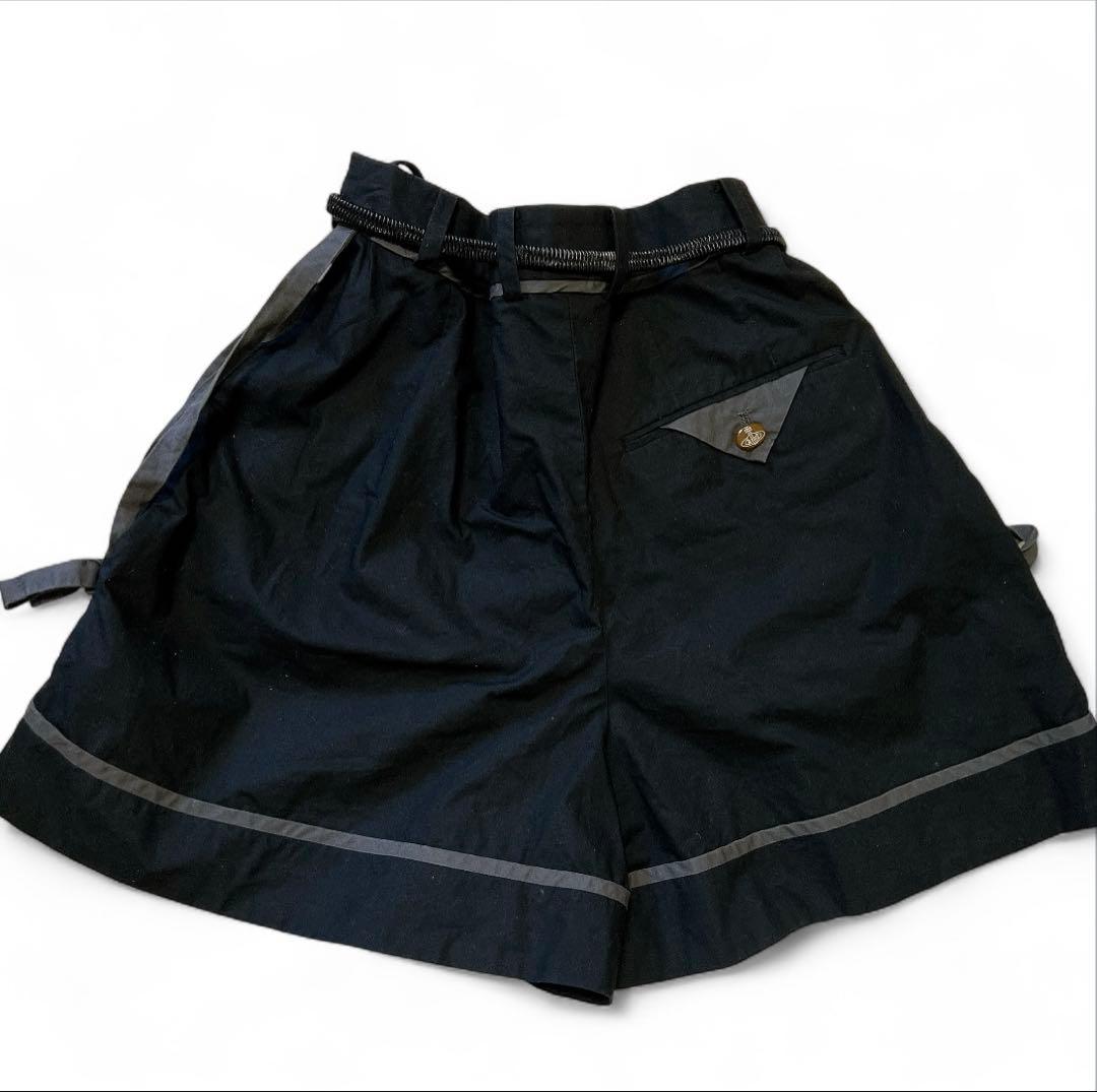 【希少】ヴィヴィアンRED LABEL ベルト付ショートパンツ 黒