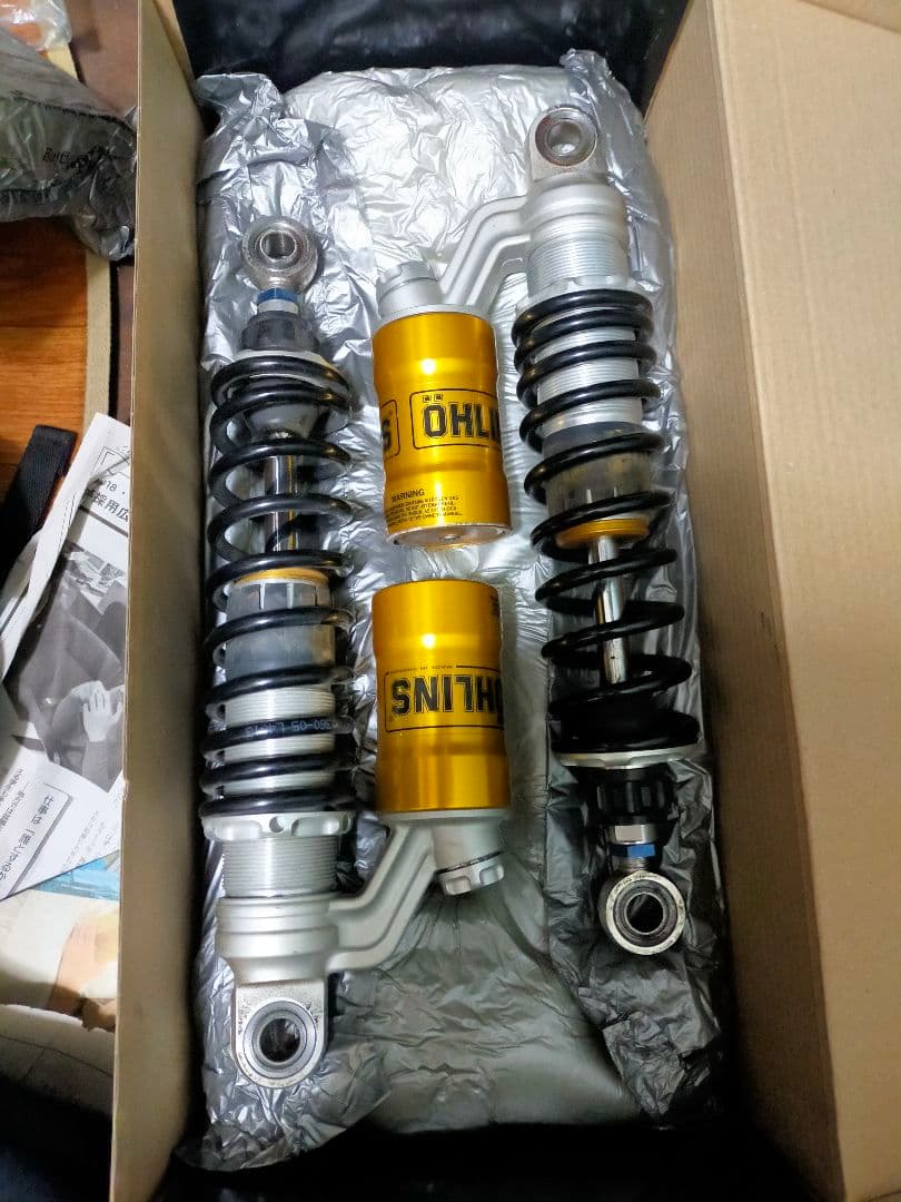 vmax1200 オーリンズリアショック