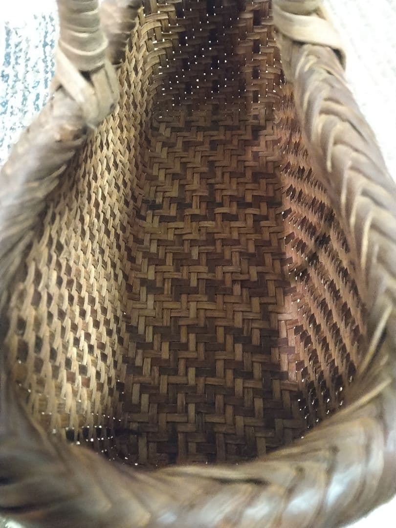 【商品】国産　山ぶどう手提げかご