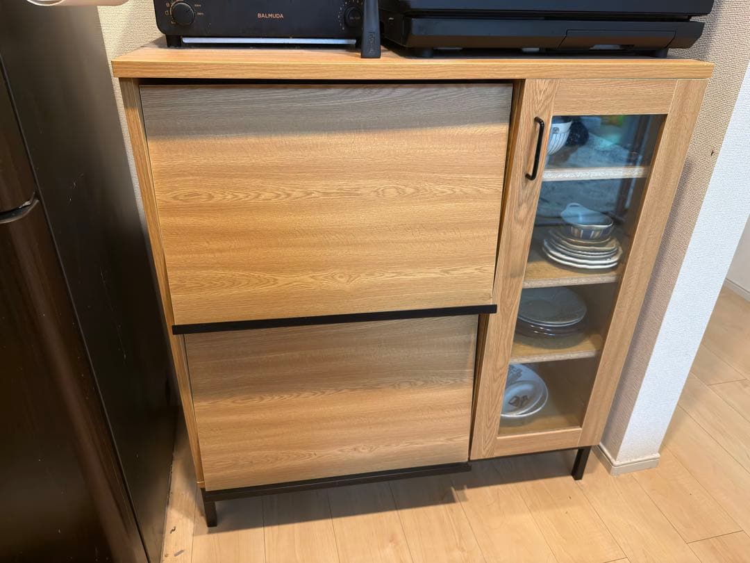 【底値】キッチン収納キャビネット ガラス扉付き