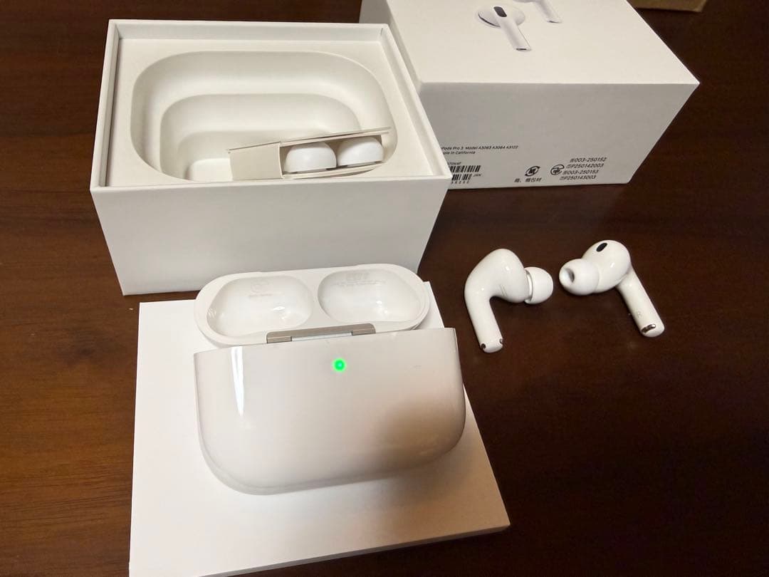 中古 最新 AirPods Pro 3 本体