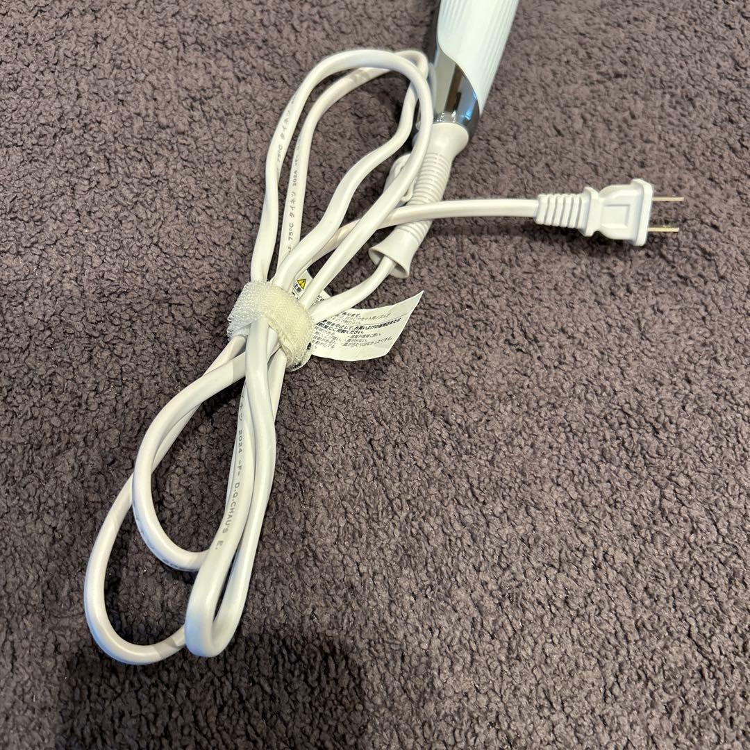 リファ　2024年　美品　ヘアドライヤー ホワイトシルバー　RE-AX-02A