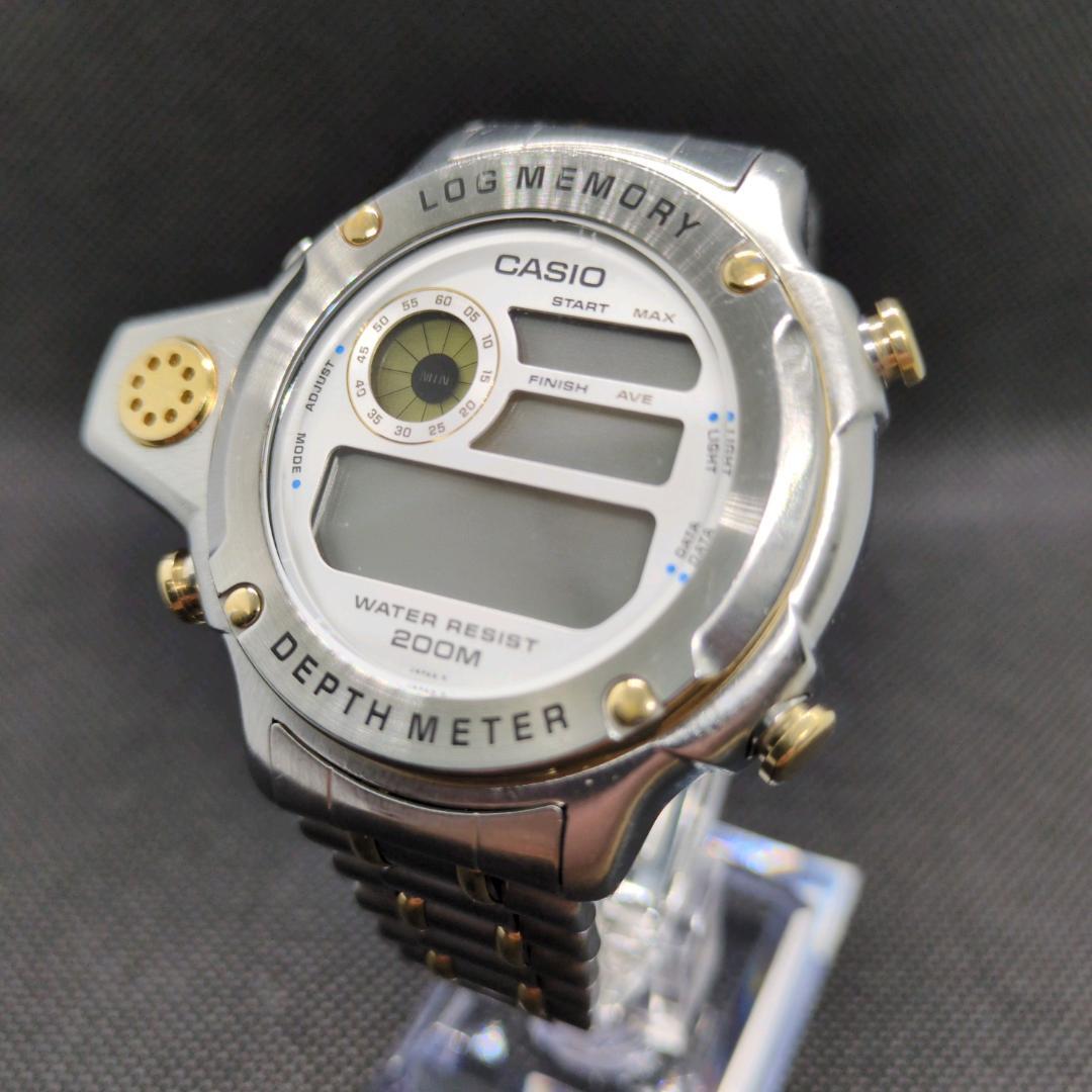 ジャンク品 希少メンズ CASIO DEPTH METER デジタル腕時計