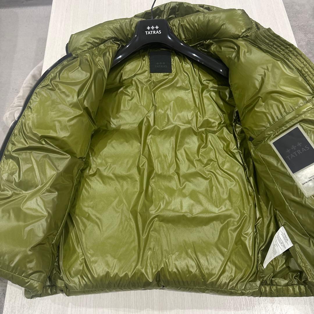 極美品TATRAS オリーブグリーン ダウンジャケット