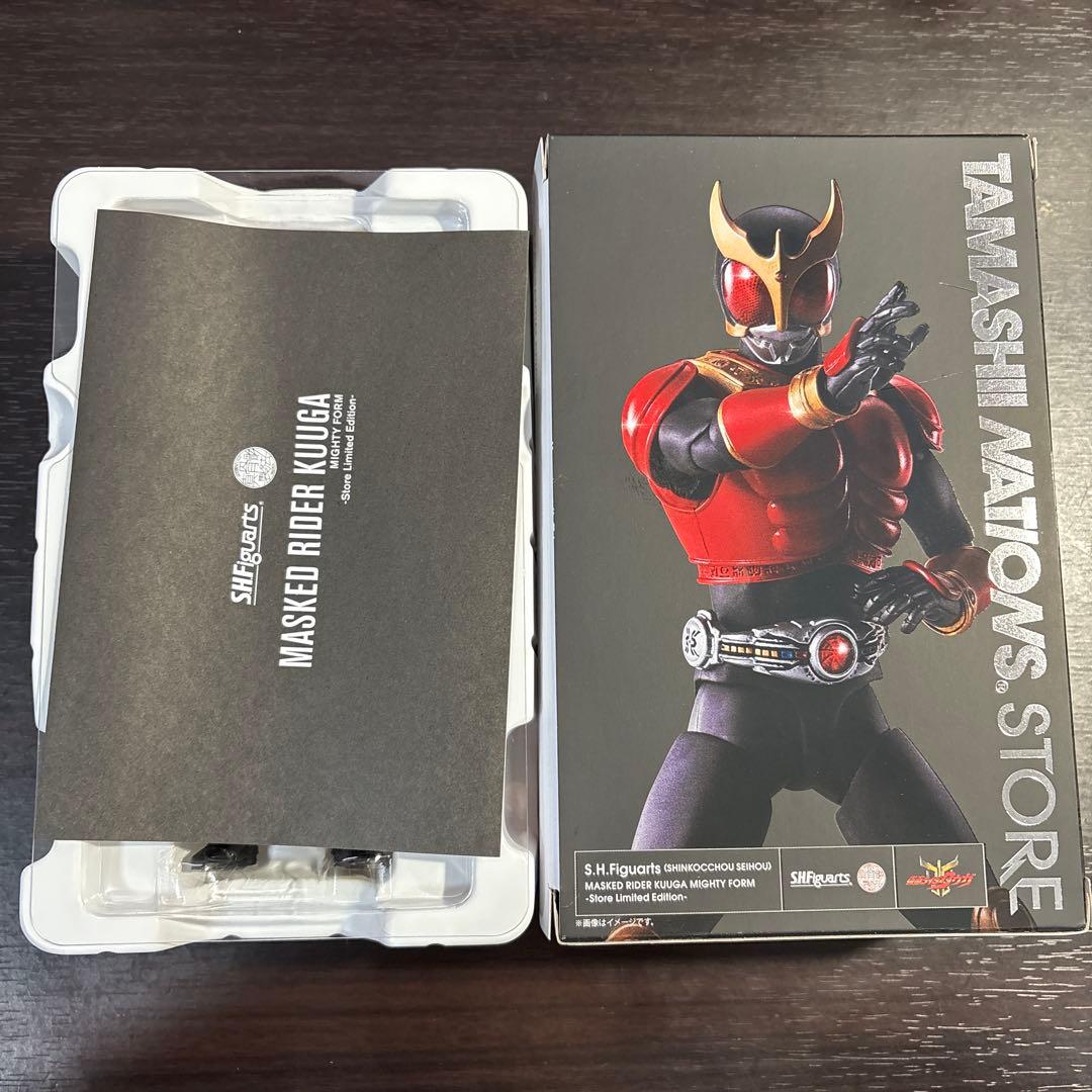 S.H.Figuarts (真骨彫製法)仮面ライダークウガ 魂ストア限定