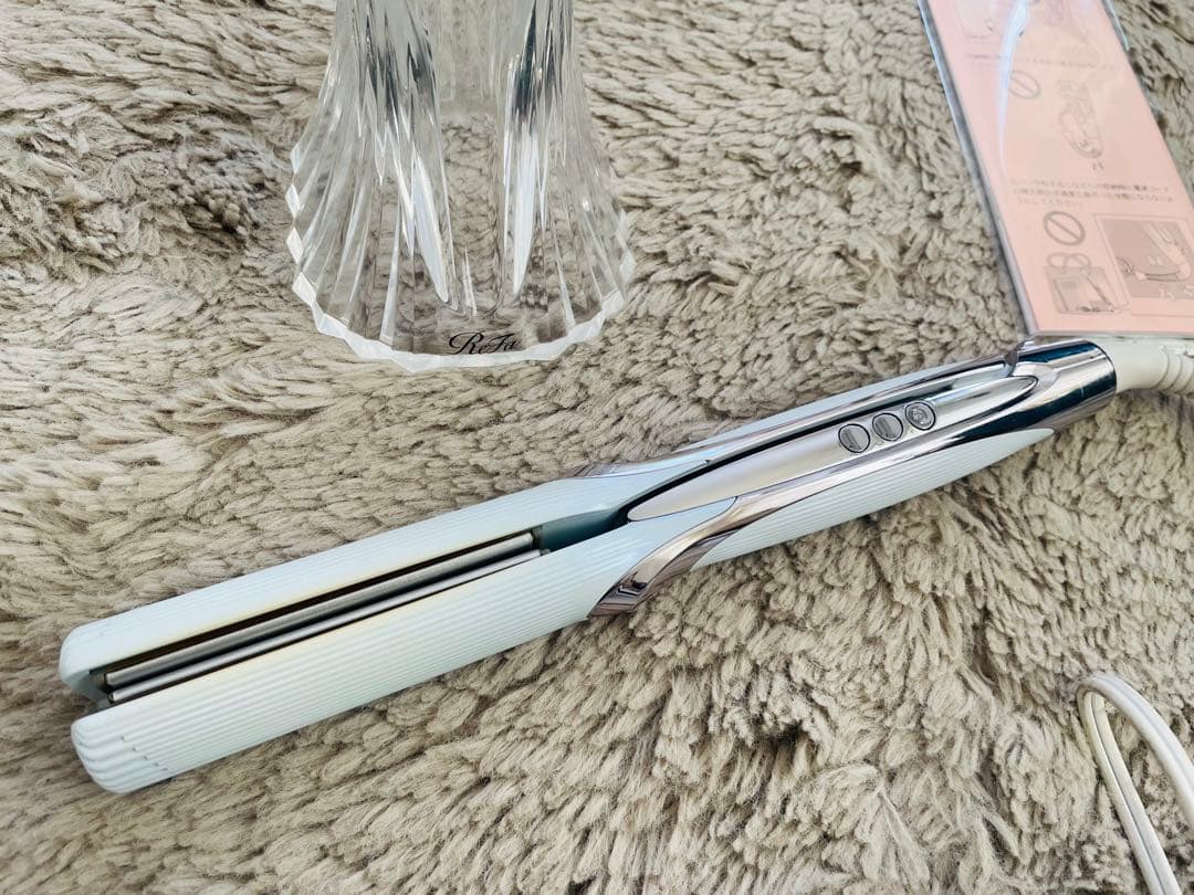 ReFa ストレートアイロン 美品 保証残10ヶ月 スタンド•キャップ付き