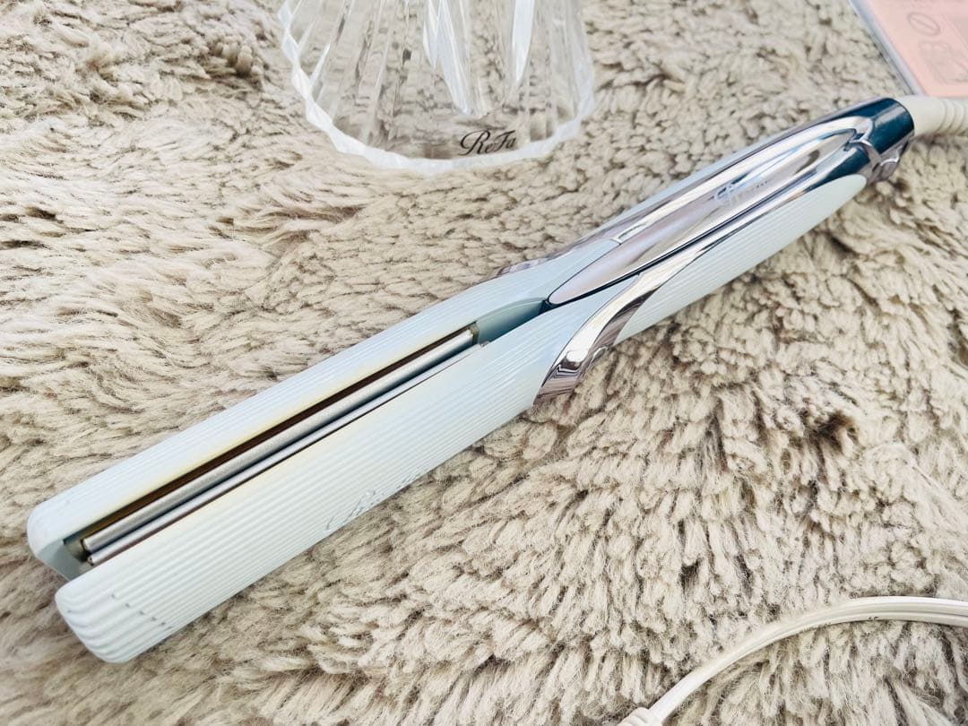 ReFa ストレートアイロン 美品 保証残10ヶ月 スタンド•キャップ付き