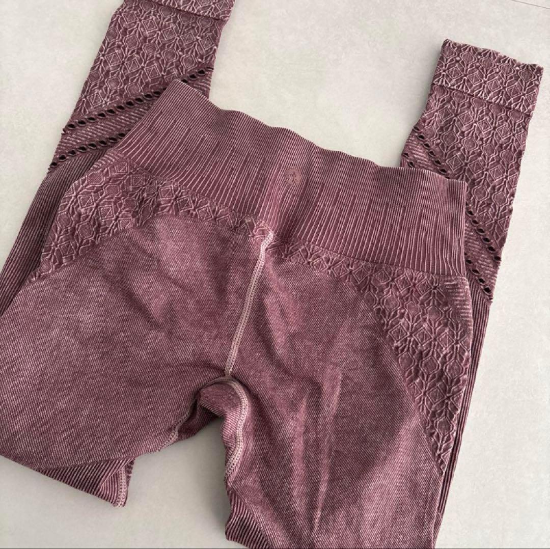 スカーラ／ヨガウェア上下セット